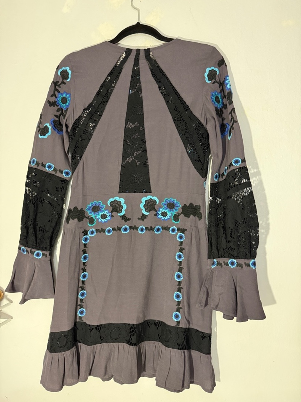 NWT For Love& Lemons Cecelia Purple Floral-Detail Long Sleeve Mini Dress small - Picture 4 of 7